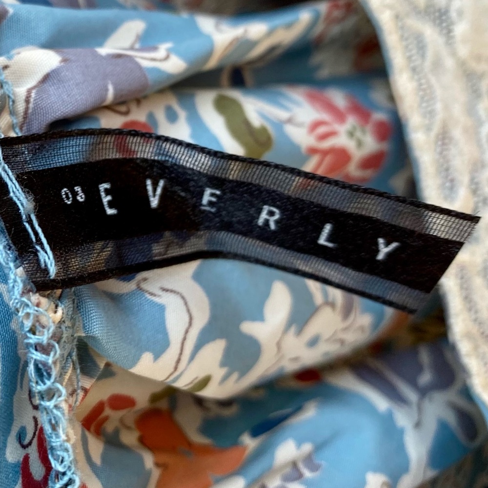Everly Floral Sleeveless Top S - Picture 2 of 5